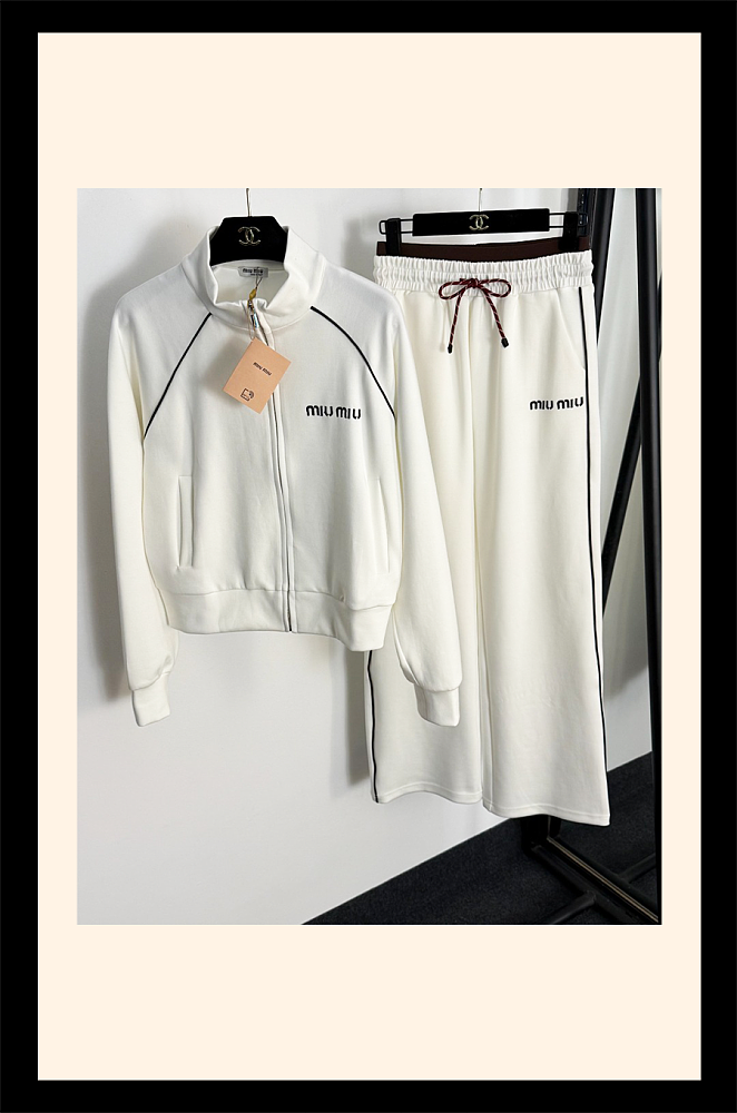 Miu Miu Luxe Sport Zip-Up Tracksuit Set – LUXE LIVING FASHIONS