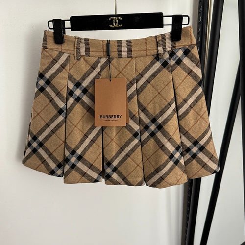 Burberry-Style Kensington Quilted Check Pleated Mini