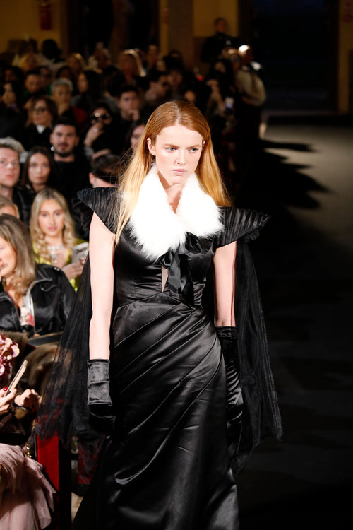 Puissance Sculptée FW27 – Nocturne Royale Fur-Collared Satin Couture Gown