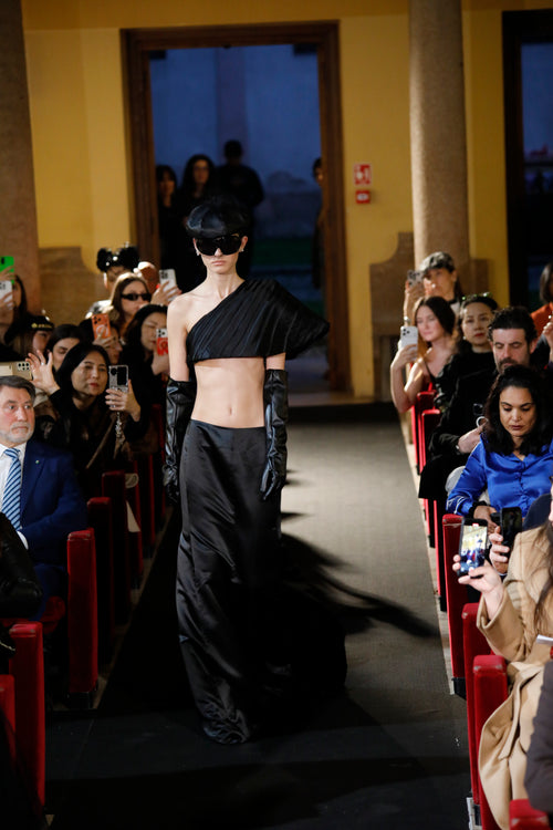 The Nocturne Sculptée Satin Ensemble