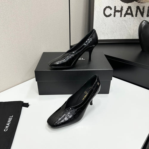 Chanel Noir Croc-Embossed Sculpted Pumps