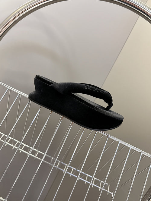 BALENCIAGA “Cloud Platform” Suede Flip-Flop Sandals