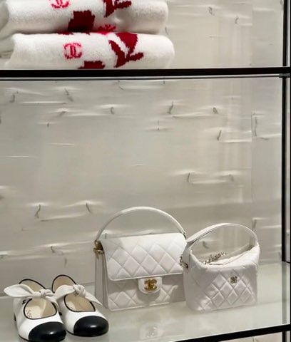 CC 24k Stitch Shoulder Bag
