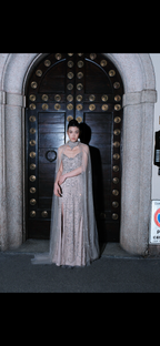 Puissance Sculptée FW27 – Étoile Souveraine Crystal Cape Couture Gown