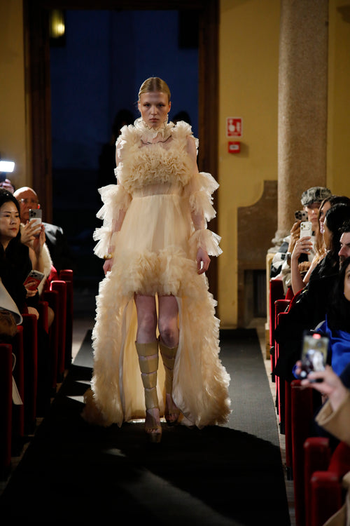 Puissance Sculptée -Duchesse Élysée High-Low Couture Gown