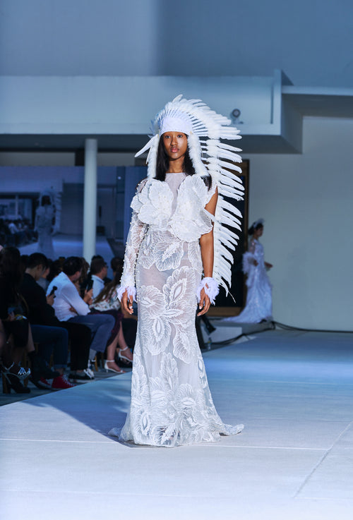 L’Impératrice Blanche – Regal Pearl Couture Gown