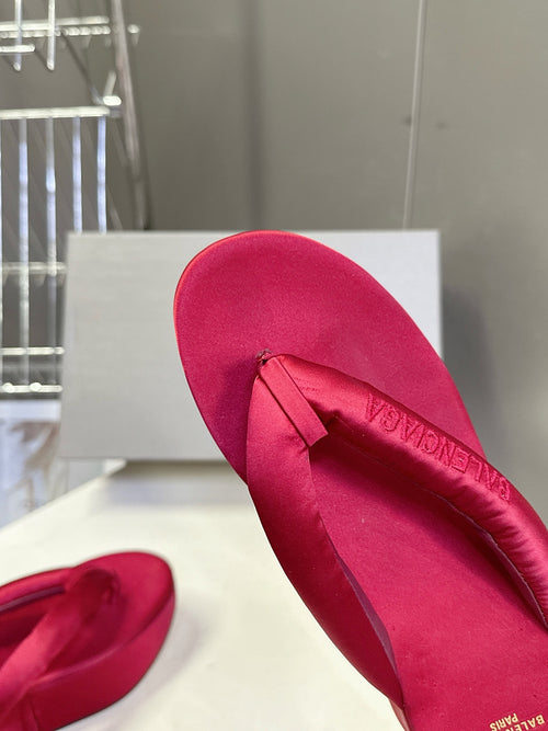 BALENCIAGA “Cloud Platform” Suede Flip-Flop Sandals