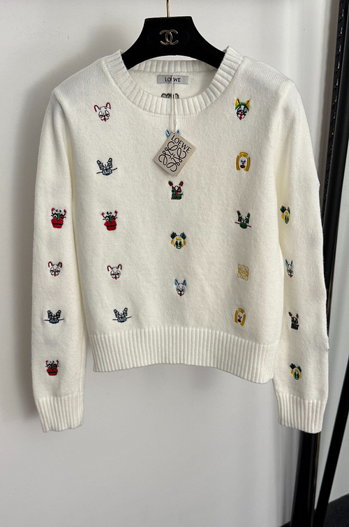 Loewe Embroidered Motif Crewneck Knit Sweater – Ivory