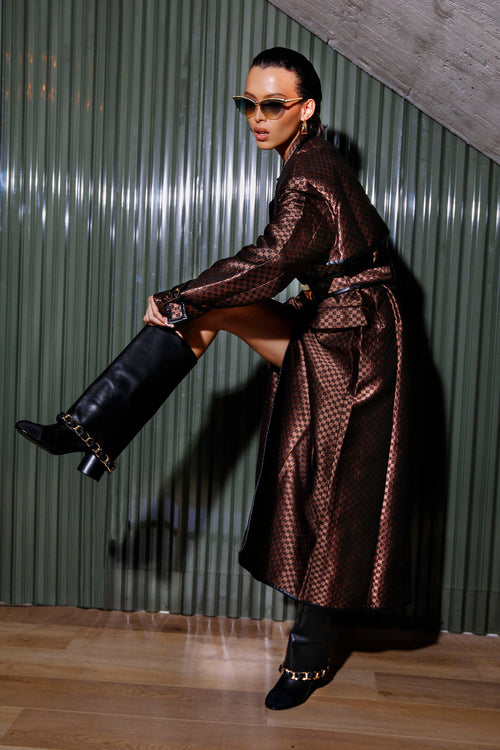 Couture d’Obsidienne Trench -Luxe Edition