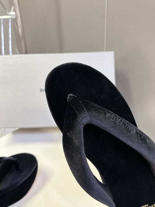 BALENCIAGA “Cloud Platform” Suede Flip-Flop Sandals