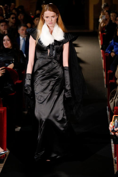 Puissance Sculptée FW27 – Nocturne Royale Fur-Collared Satin Couture Gown