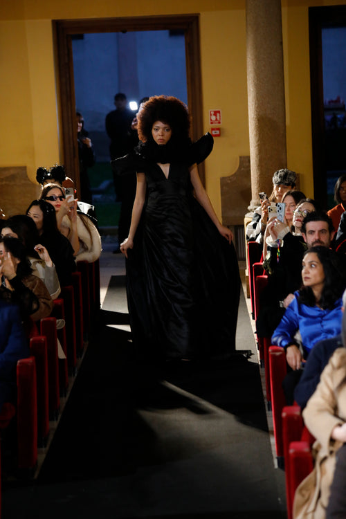 Puissance Sculptée Collection -Aile Noire Sculpted Wing Gown