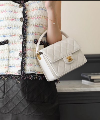 CC 24k Stitch Shoulder Bag