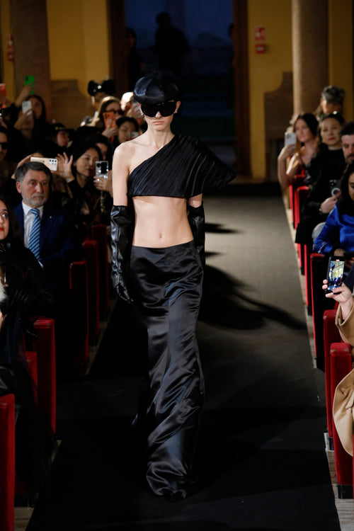 The Nocturne Sculptée Satin Ensemble