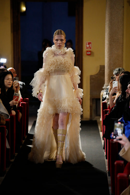 Puissance Sculptée -Duchesse Élysée High-Low Couture Gown