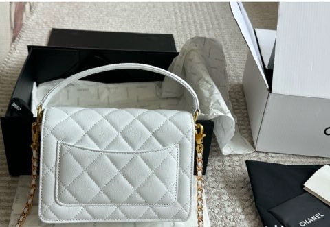 CC 24k Stitch Shoulder Bag