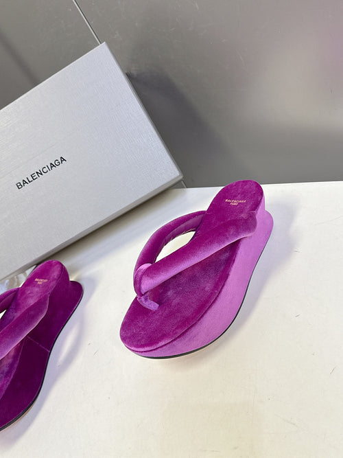 BALENCIAGA “Cloud Platform” Suede Flip-Flop Sandals