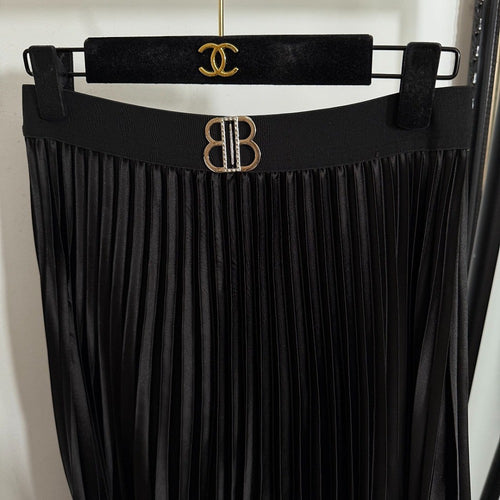 Balenciaga Signature BB Pleated Midi Skirt – Black