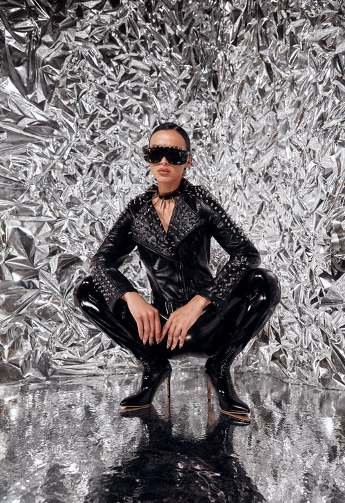 VANTABLACK.VZN Studded Shades