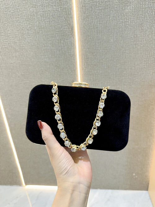 'Zinovia' Crystal Handbag