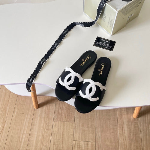 CHANEL CC Leather Slide Sandals