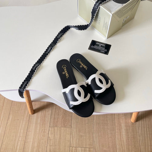 CHANEL CC Leather Slide Sandals