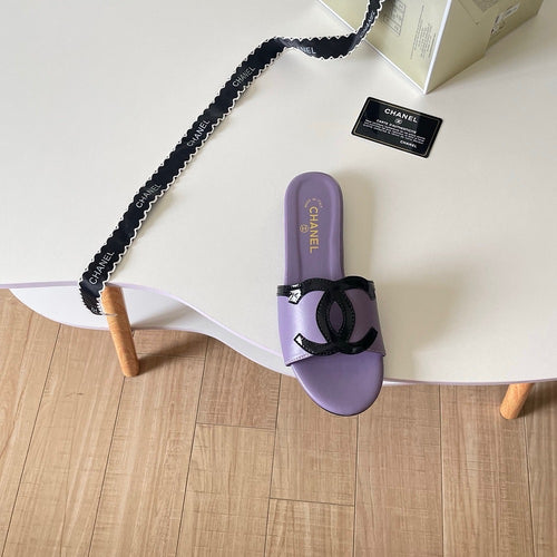CHANEL CC Leather Slide Sandals
