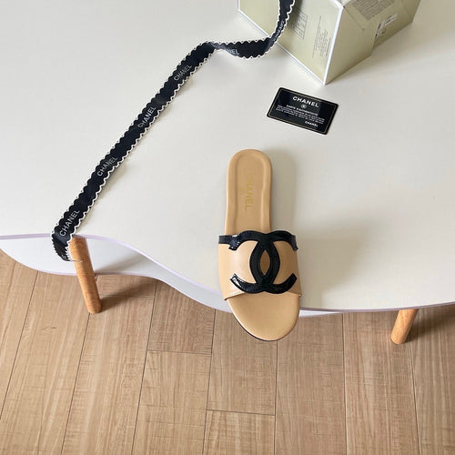 CHANEL CC Leather Slide Sandals