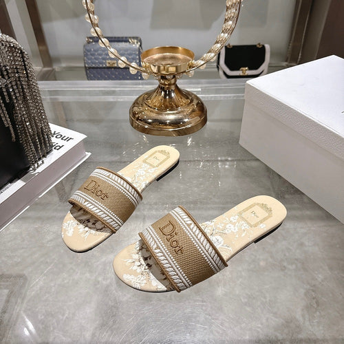 DIOR Dway Jardin d’Été Embroidered Slide Sandals