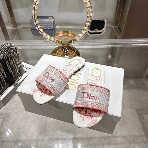 DIOR Dway Jardin d’Été Embroidered Slide Sandals