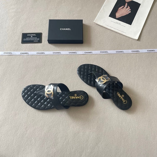 CHANEL Quilted Leather CC Thong Sandal