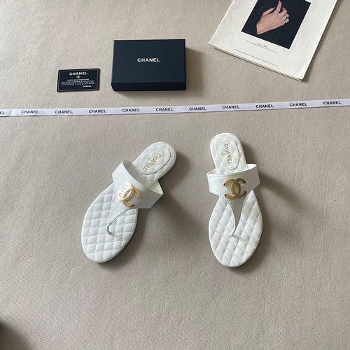 CHANEL Quilted Leather CC Thong Sandal