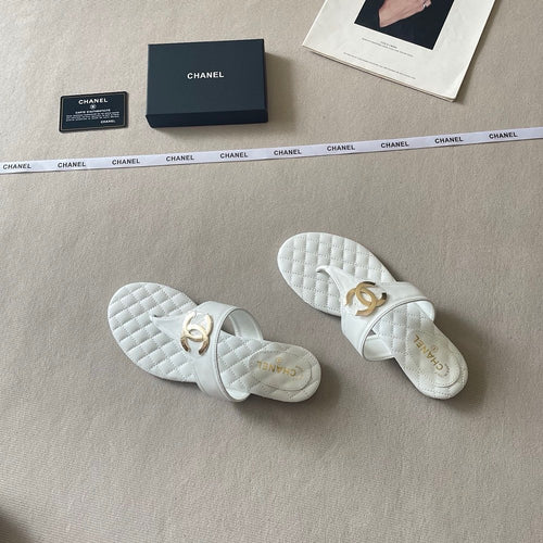 CHANEL Quilted Leather CC Thong Sandal
