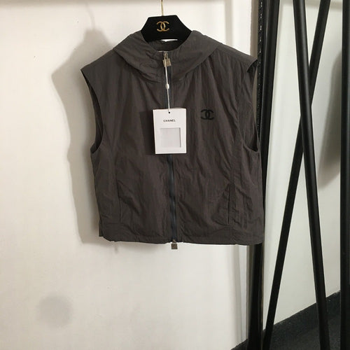 CC Windbreaker