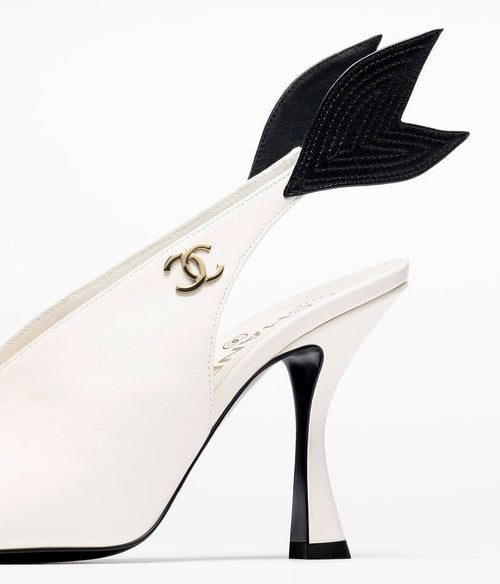 CHANEL Métiers d’Art 2026 “Noir Camélia Aile” Slingback Pumps Sizes: 36–42