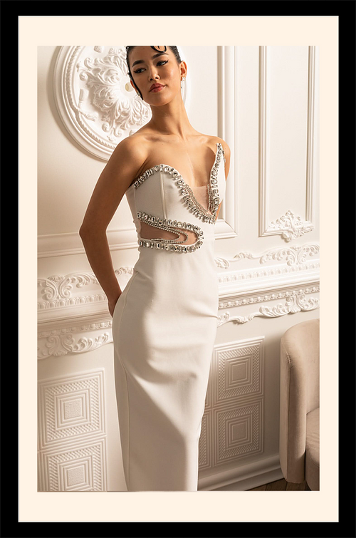 “Lueur d’Ivoire” Crystal Contour Gown