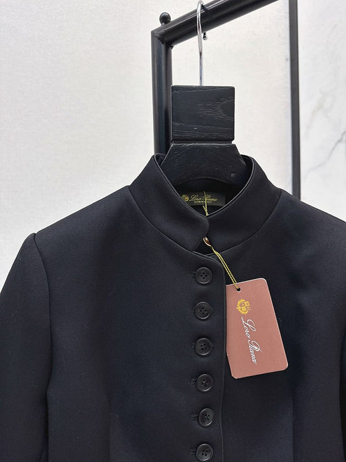 “Nero Élise” Wool-Silk Tailored Jacket — Loro Piana