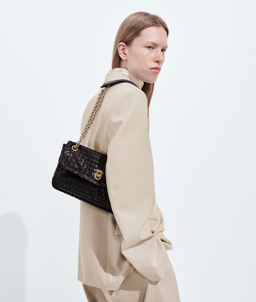 Bottega Veneta Small Andiamo Chain Bag – Fondant