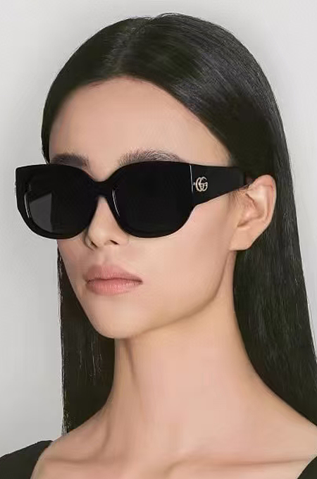 GG Square Frame Sunglasses