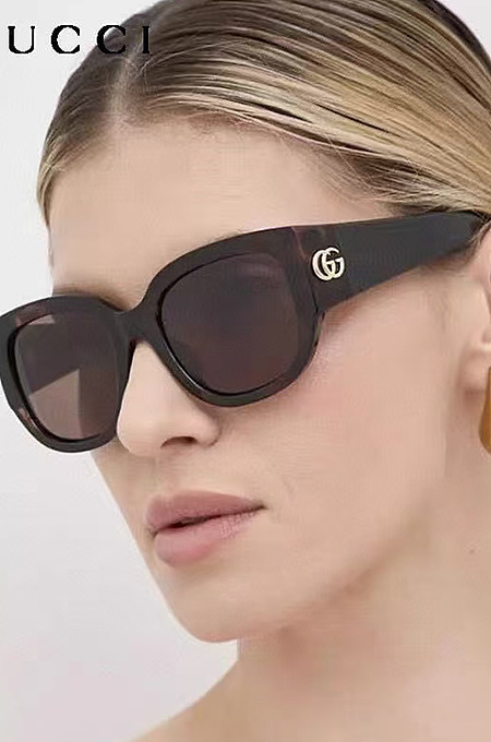 GG Square Frame Sunglasses