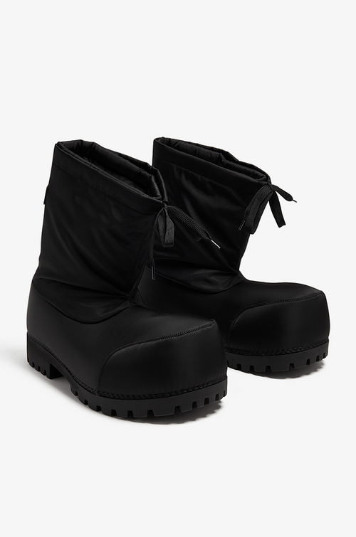 Balenciaga “Alaska Snow” Padded Winter Boots – Black Edition