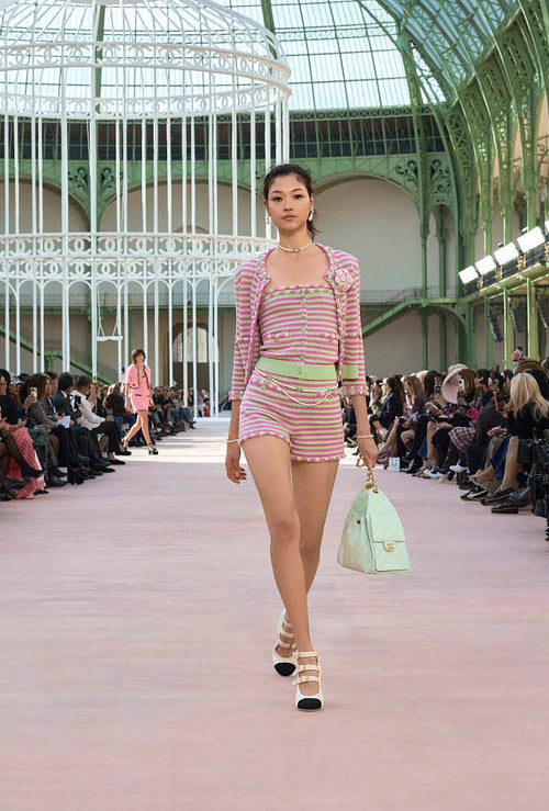 Chanel 25 “Menthe Lumière”  Bucket Flap Bag Runway Edition in Mint Caviar Calfskin with Gold Hardware