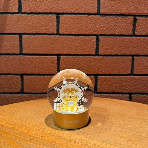 Chanel “N°5 de Noël” Luxury Snow Globe