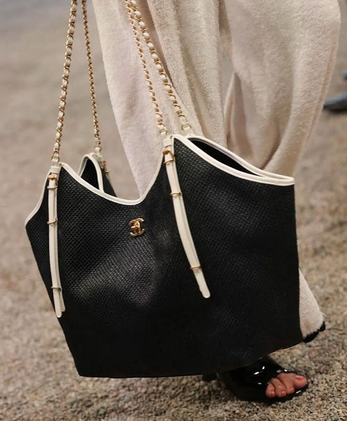 Chanel Médaillon Noir Woven Tote with Gold Chain – Limited Resort Edition