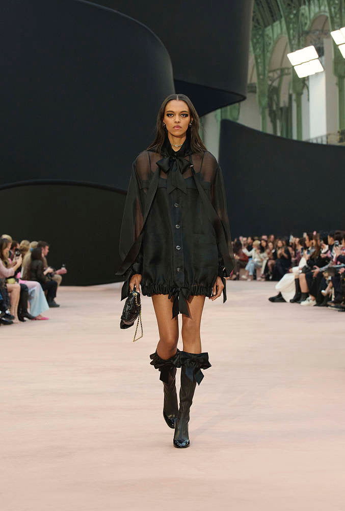 Chanel “Ruffle Royale” Patent-Toe Leather Knee Boots – LUXE LIVING