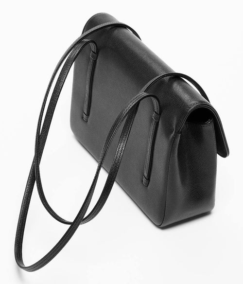 Chanel Noir Ligne Élancée Shoulder Bag