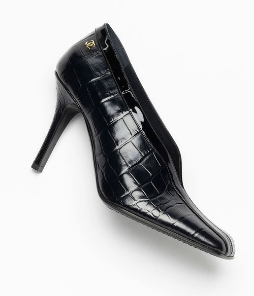 Chanel Noir Croc-Embossed Sculpted Pumps