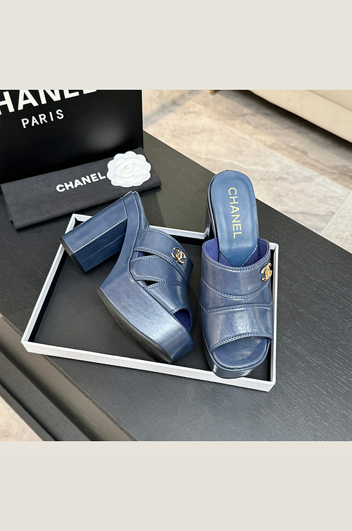 Chanel Élévation Platform Mule – Marine Cuir Edition