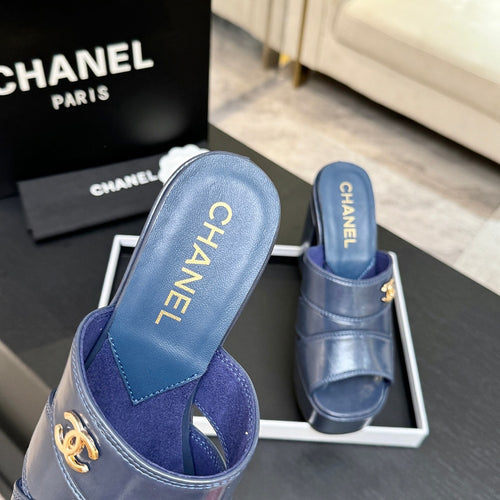 Chanel Élévation Platform Mule – Marine Cuir Edition