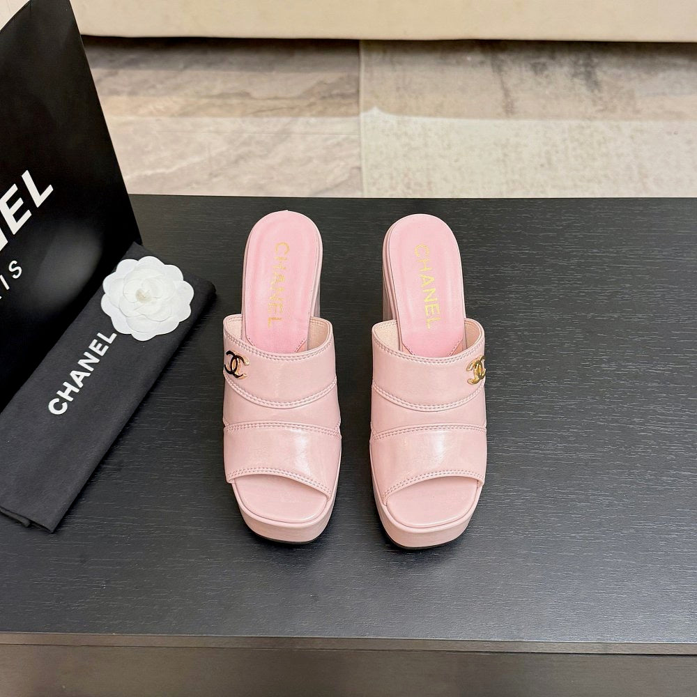 CHANEL ベージュ・ピンク ハイヒール 37C ミュール Chanel Élévation Platform Mule – Rose Poudré Edition – LUXE LIVING
